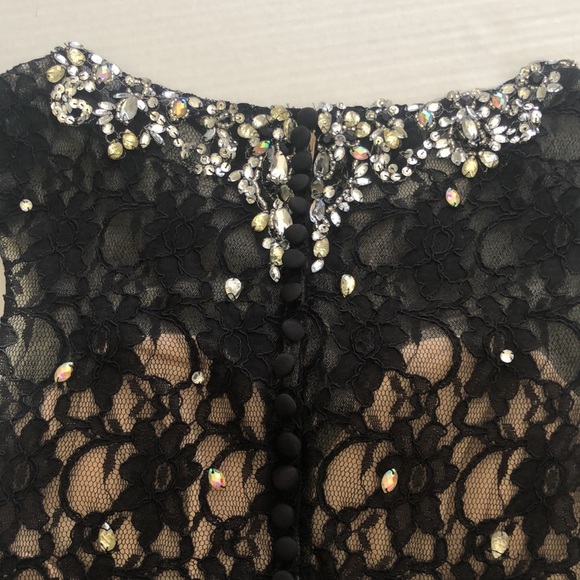 Morilee two-piece black lace beaded formal size 6 - Picture 12 of 12